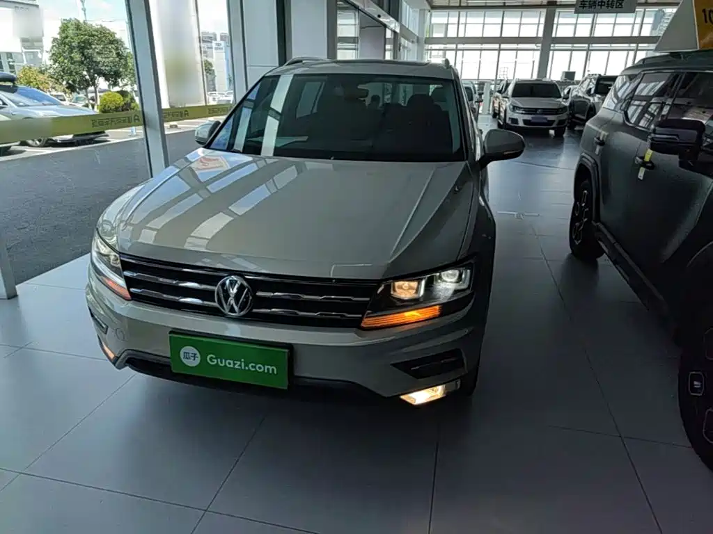 Volkswagen Tiguan L — миниатюра 3