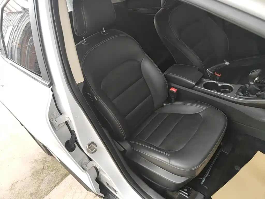 Geely Emgrand GS — миниатюра 25