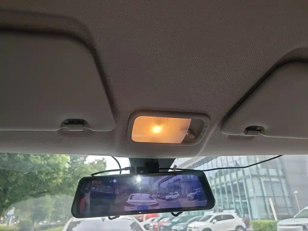 Wuling MINIEV — миниатюра 14