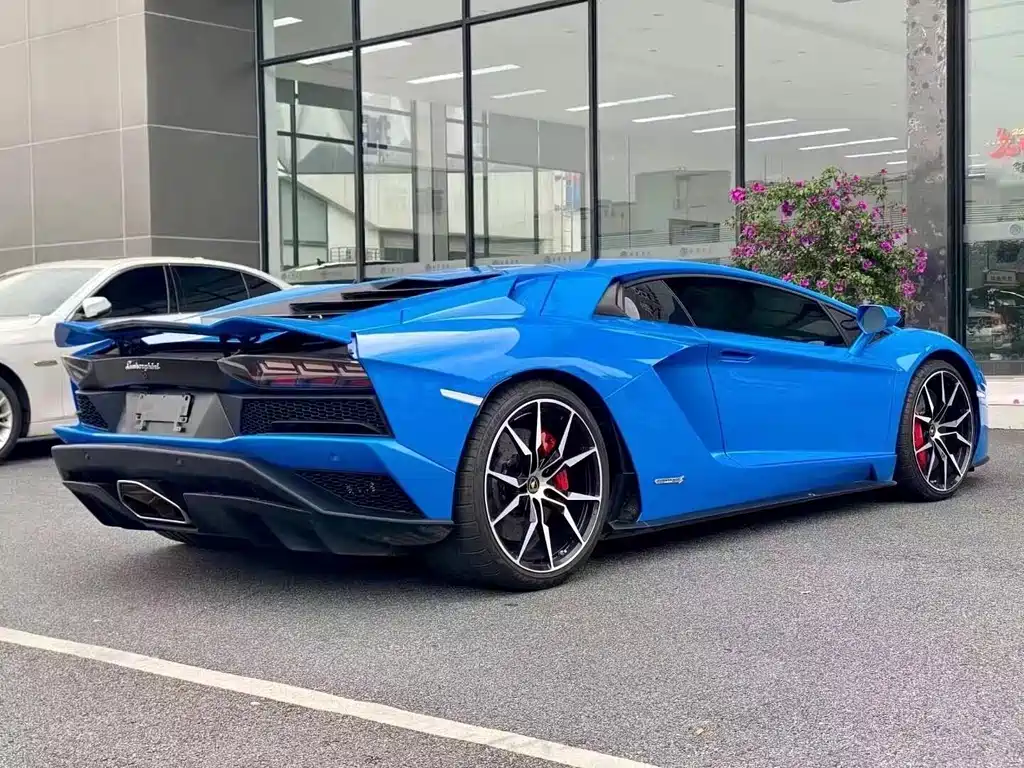 Lamborghini Aventador 2017 Aventador S