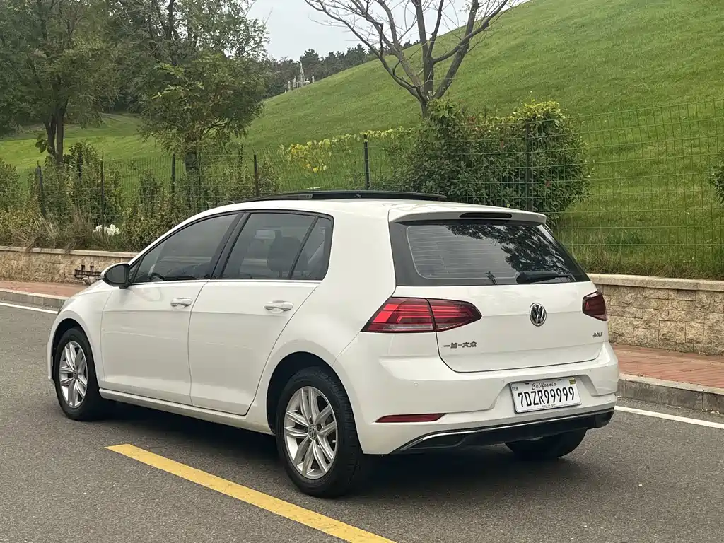Volkswagen Golf — миниатюра 8