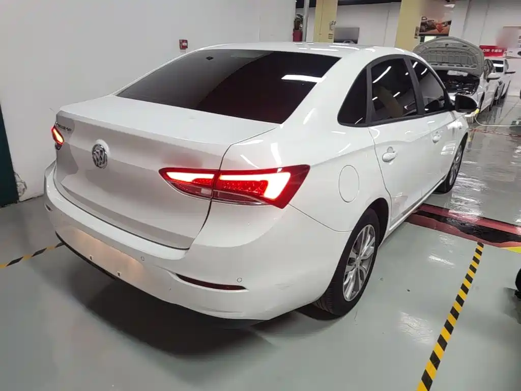 Buick Excelle — миниатюра 7
