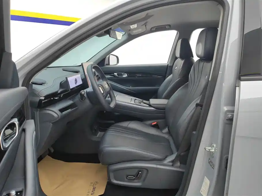 GEELY GALAXY GALAXY E5