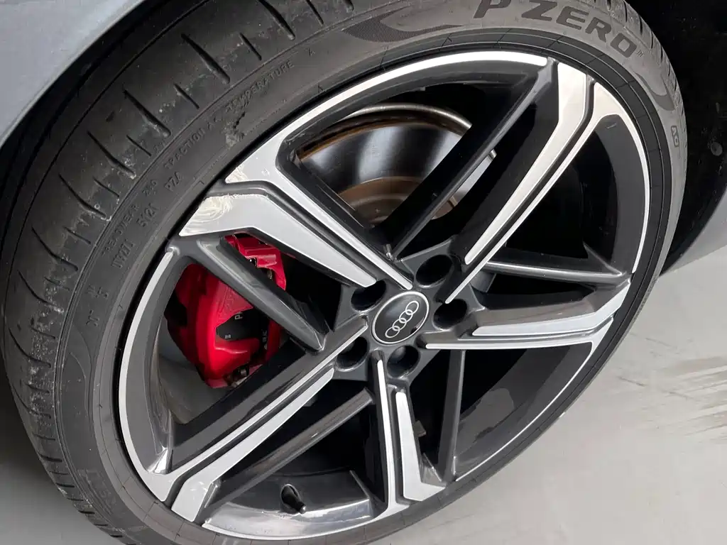 Audi A4L — миниатюра 11