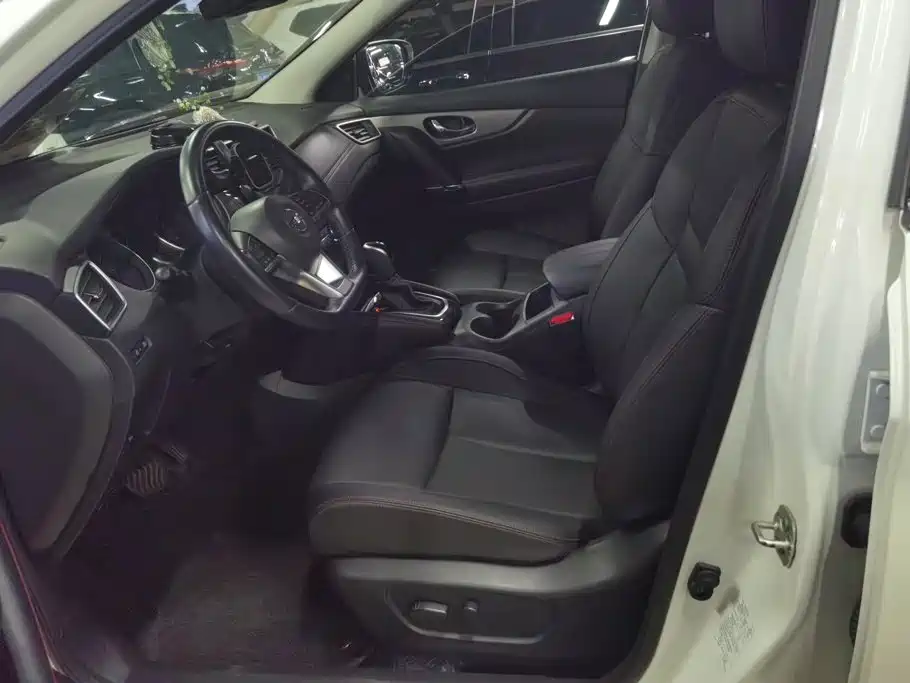 Nissan Qashqai — миниатюра 9