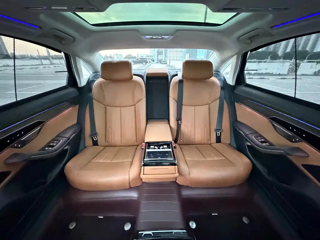 Audi A8 — миниатюра 9