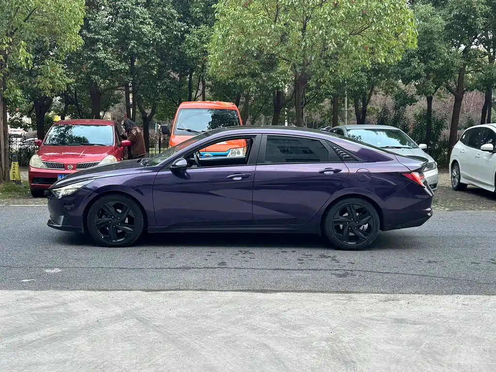 Hyundai Elantra — миниатюра 4
