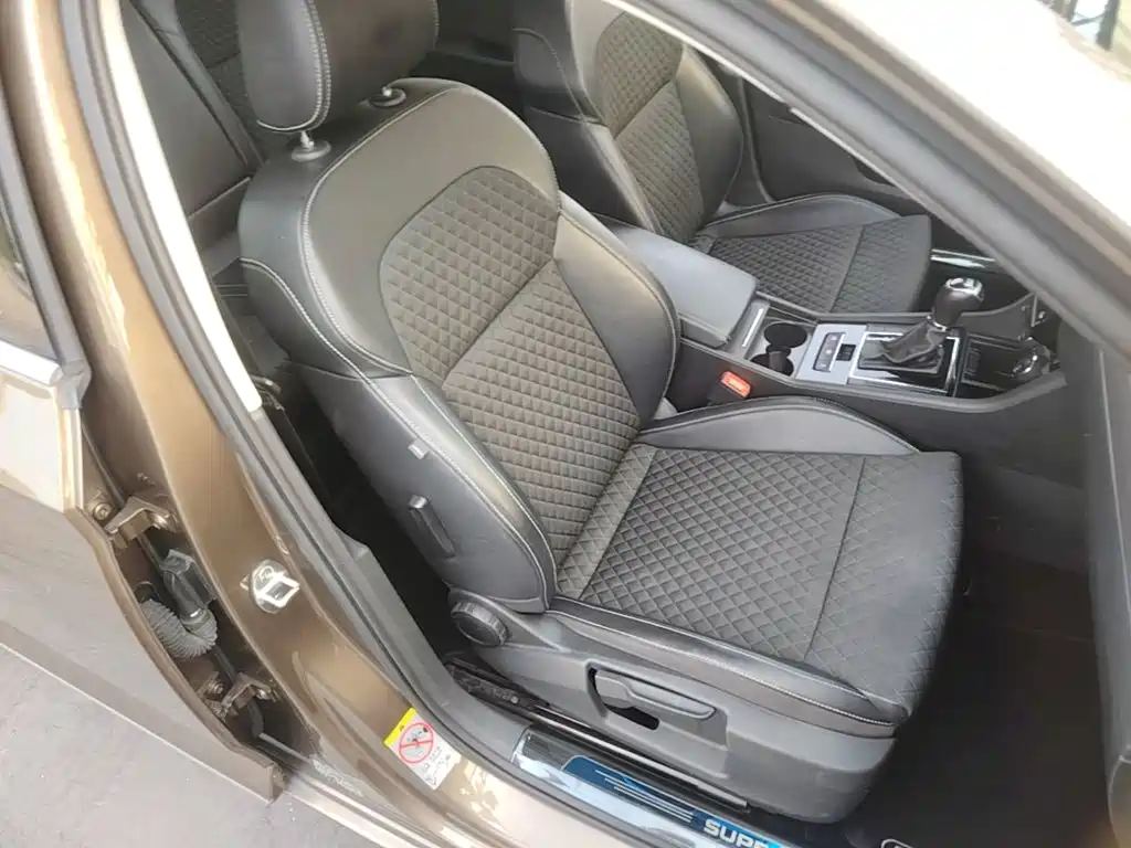 Skoda Superb — миниатюра 25