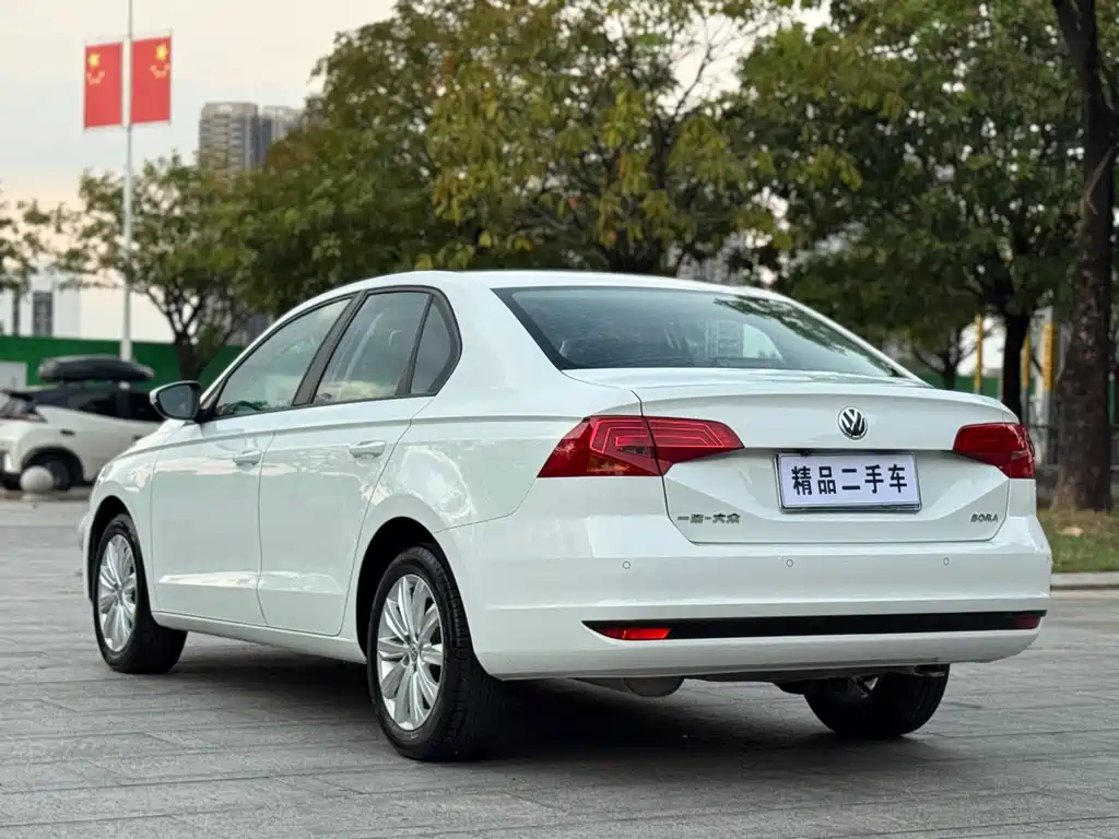 Volkswagen Bora — миниатюра 6