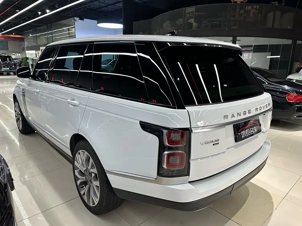 Land Rover Range Rover — миниатюра 3