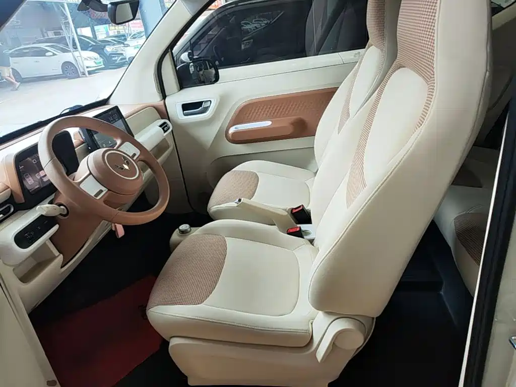 Wuling MINIEV — миниатюра 15