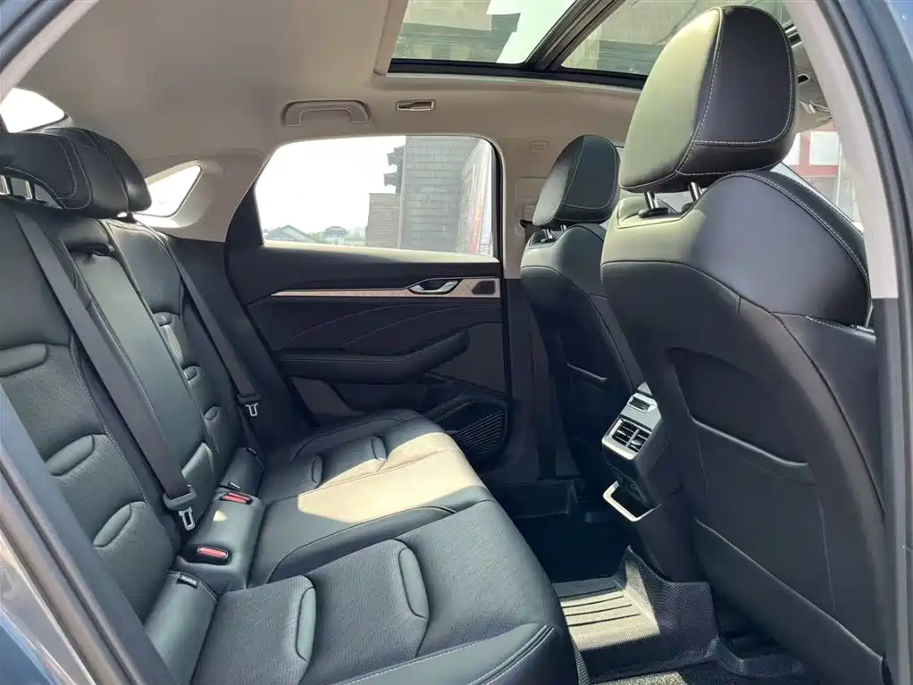 GEELY AUTOMOBILE XINGRUI