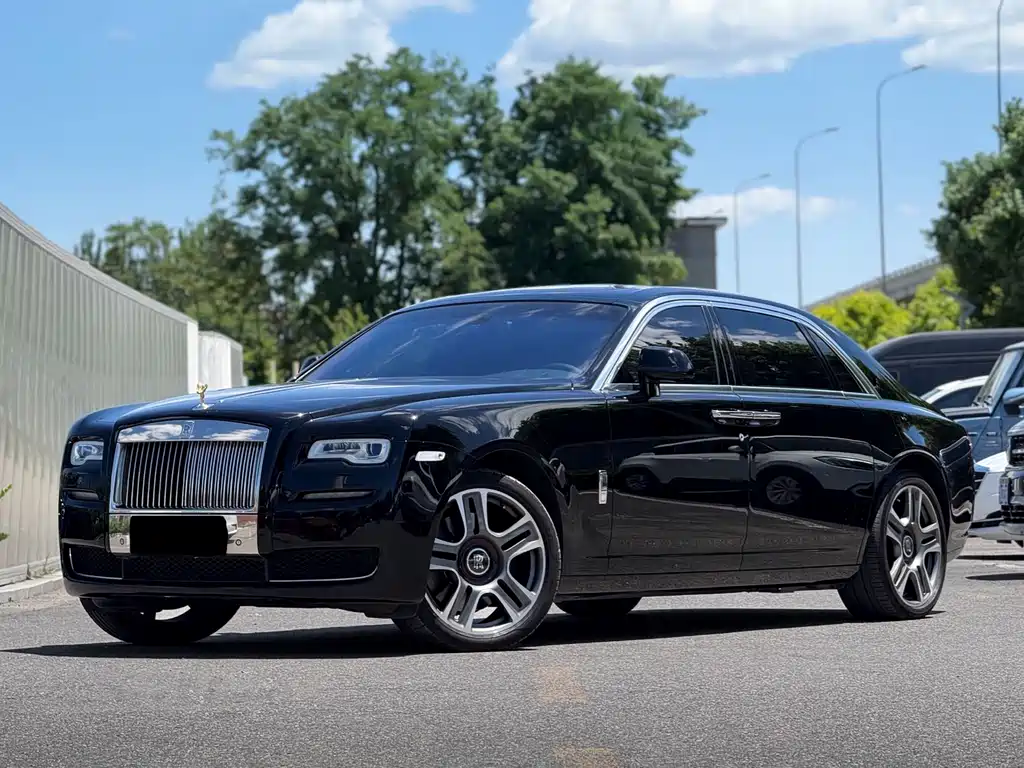 Купить Rolls-Royce Ghost