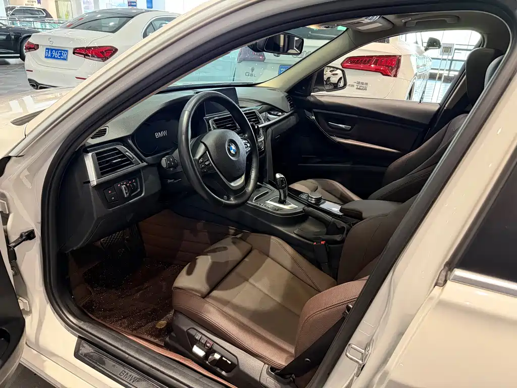 BMW 3 Series — миниатюра 5