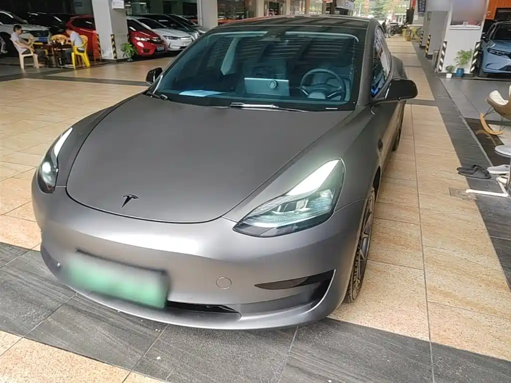 Tesla Model 3 2023