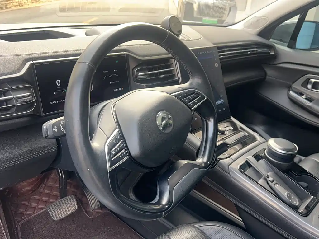 NIO NIO ES8