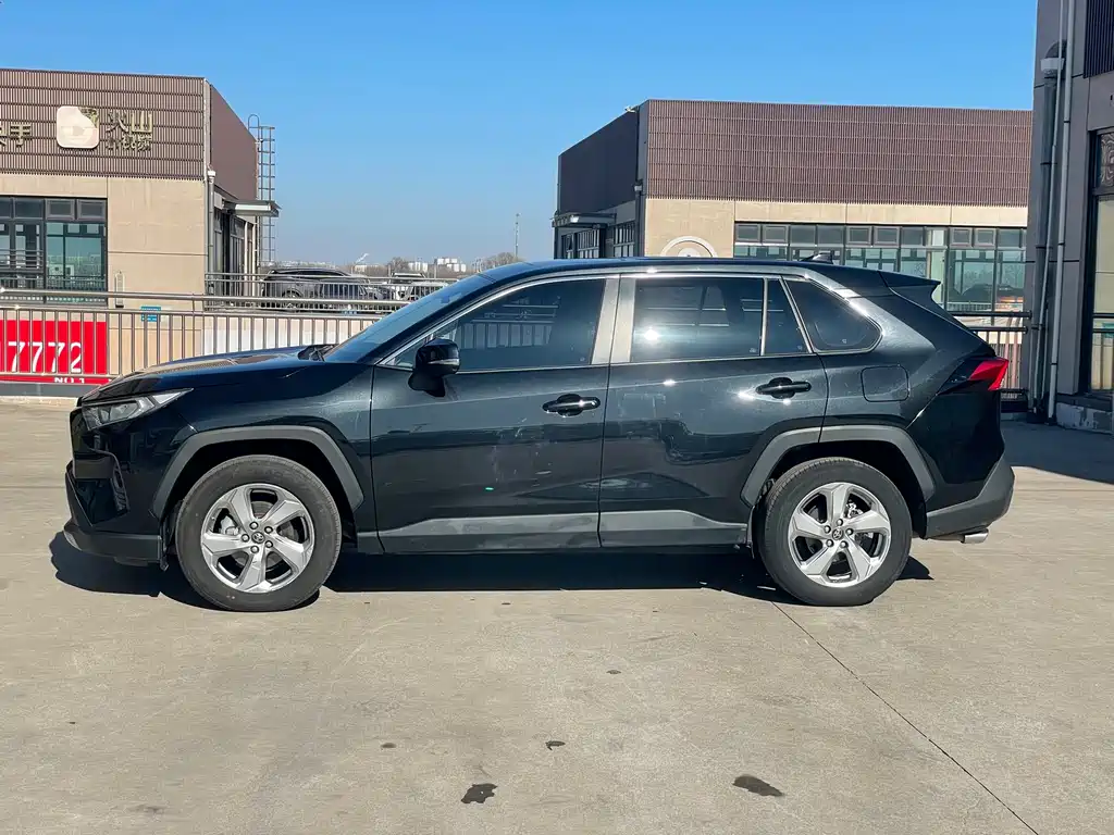 TOYOTA RAV4 RONGFANG