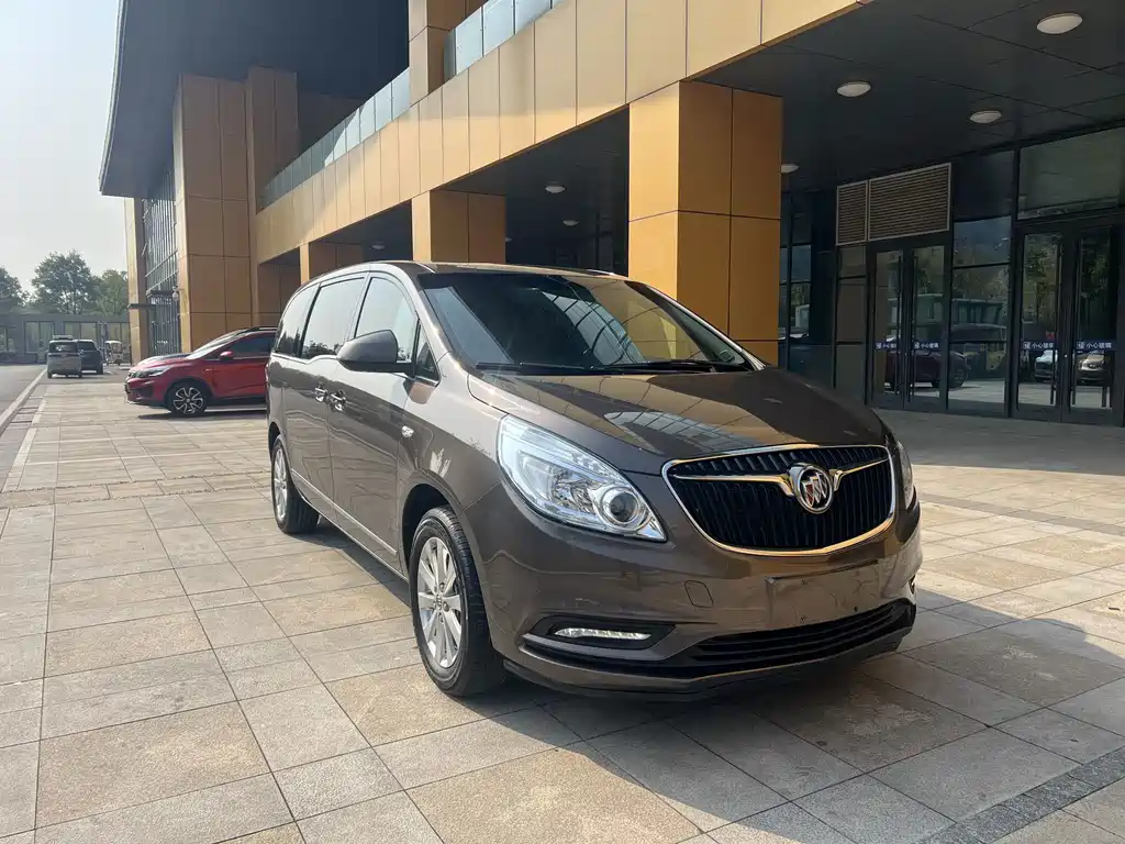 Buick GL8 — миниатюра 3