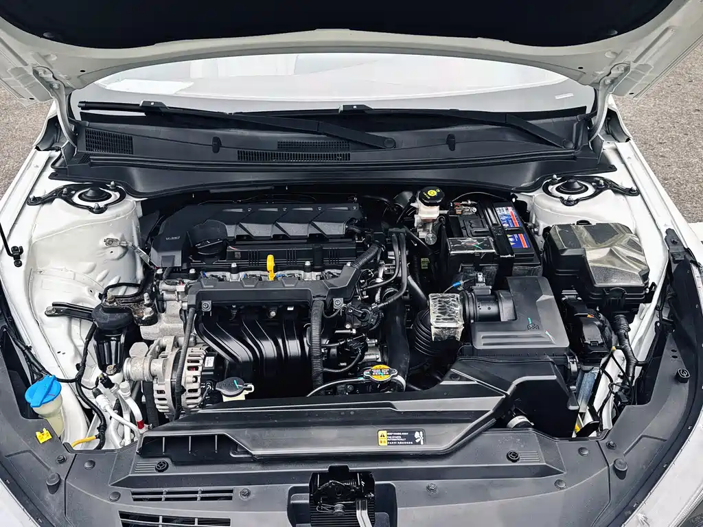 Hyundai Elantra — миниатюра 9