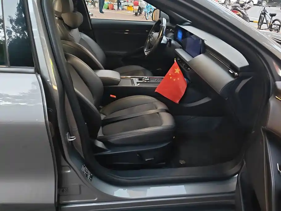 Ford Mondeo — миниатюра 8