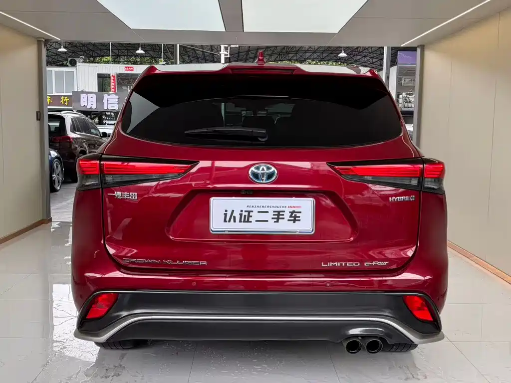 Toyota Crown Kluger — миниатюра 20