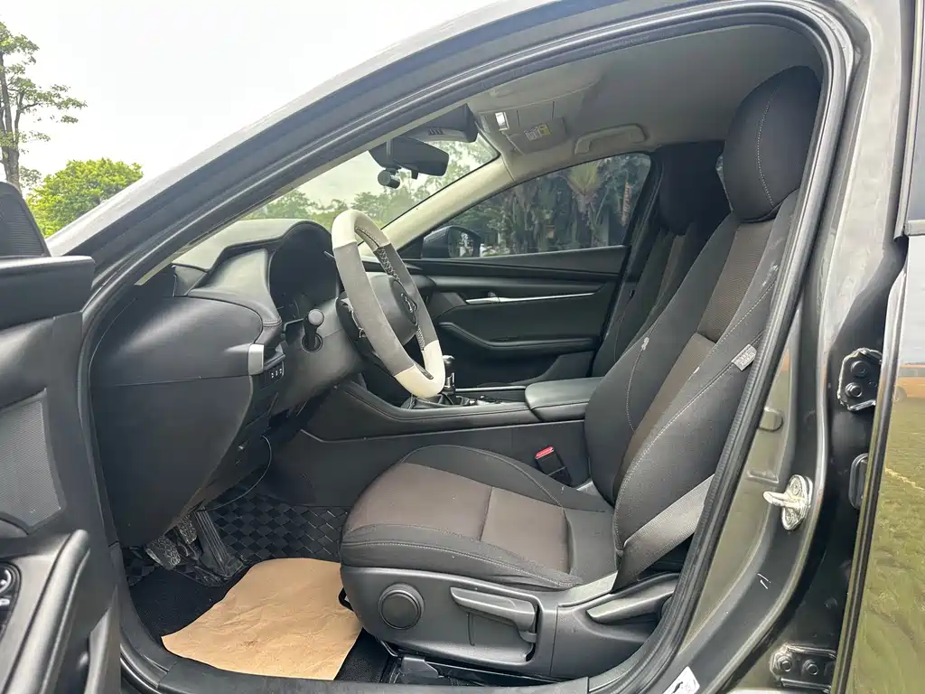 Mazda 3 Axela — миниатюра 15