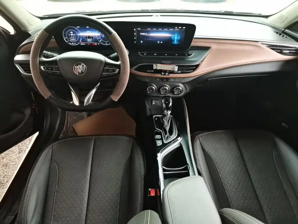 Buick Verano — миниатюра 10