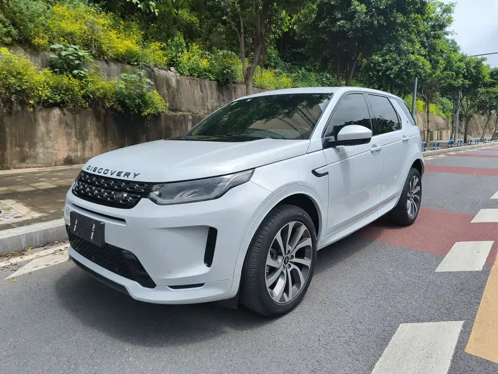 Land Rover Discovery Sport 2021