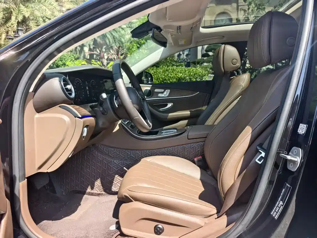 Mercedes-Benz E-Class — миниатюра 6