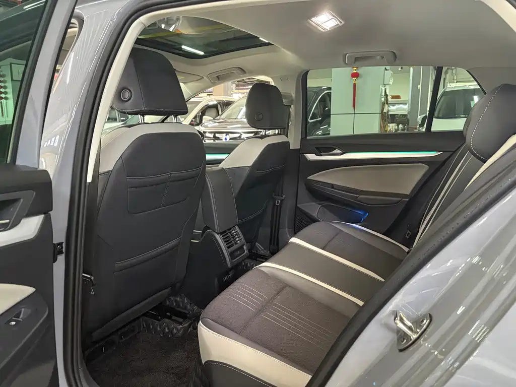 Volkswagen Golf — миниатюра 5