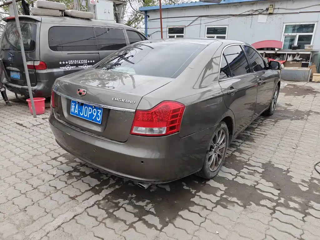 Geely EC8 2011 2.0L AT Luxury