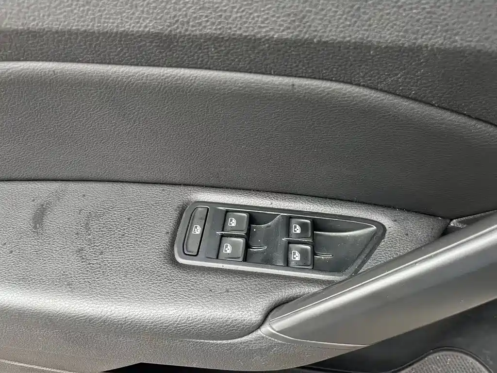 Volkswagen Passat — миниатюра 24