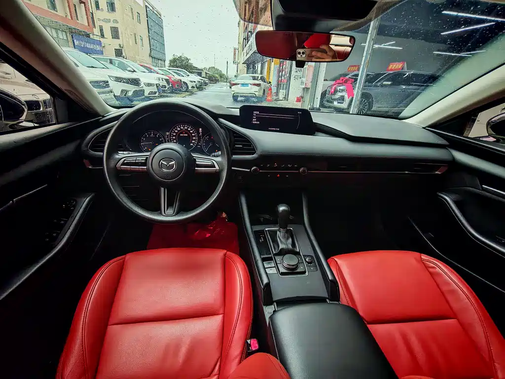 MAZDA 3 ANGKESAILA