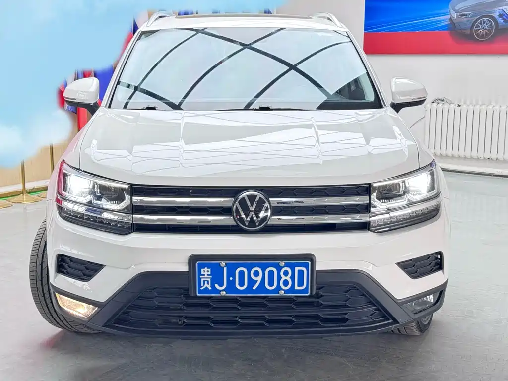 Volkswagen Tharu — миниатюра 2