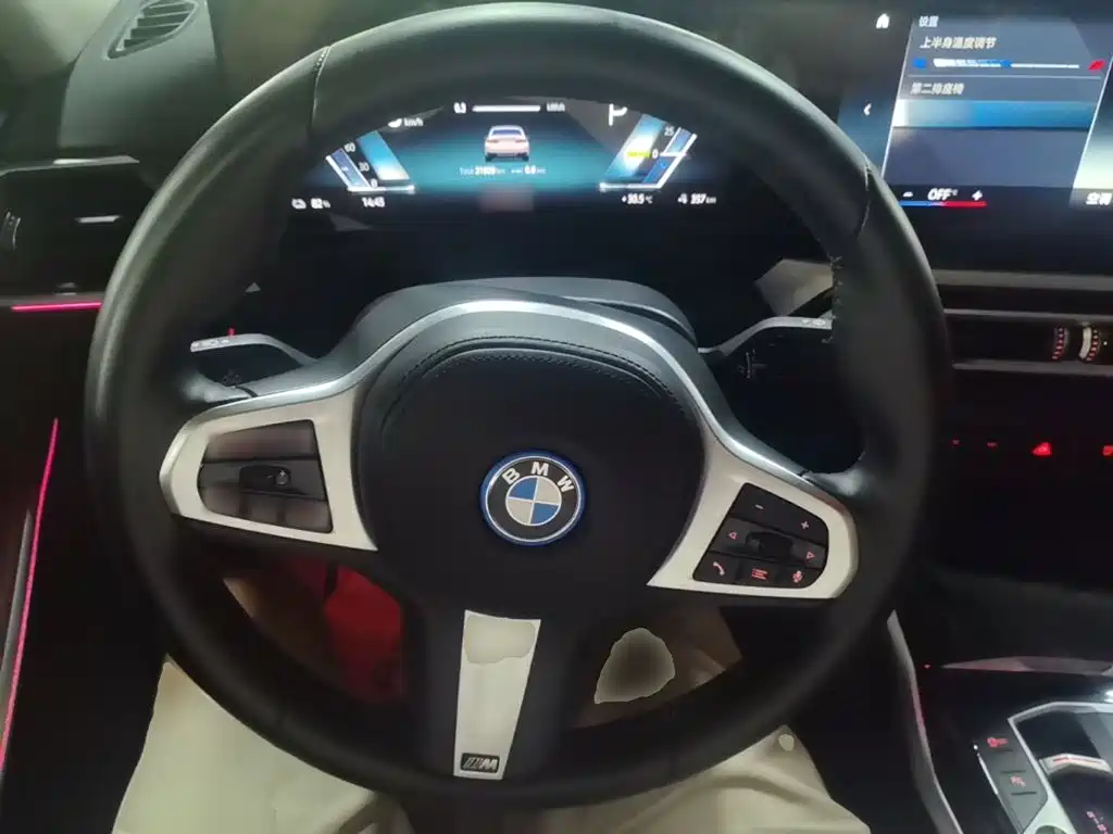 BMW i3 — миниатюра 11