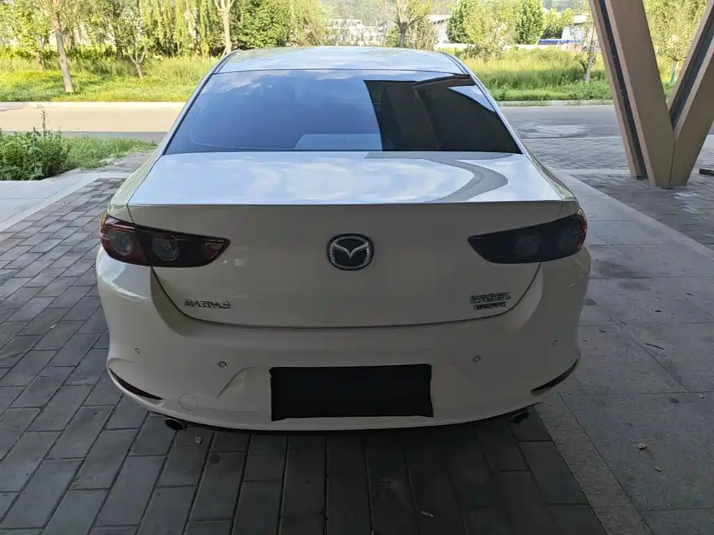 Mazda 3 Axela — миниатюра 6