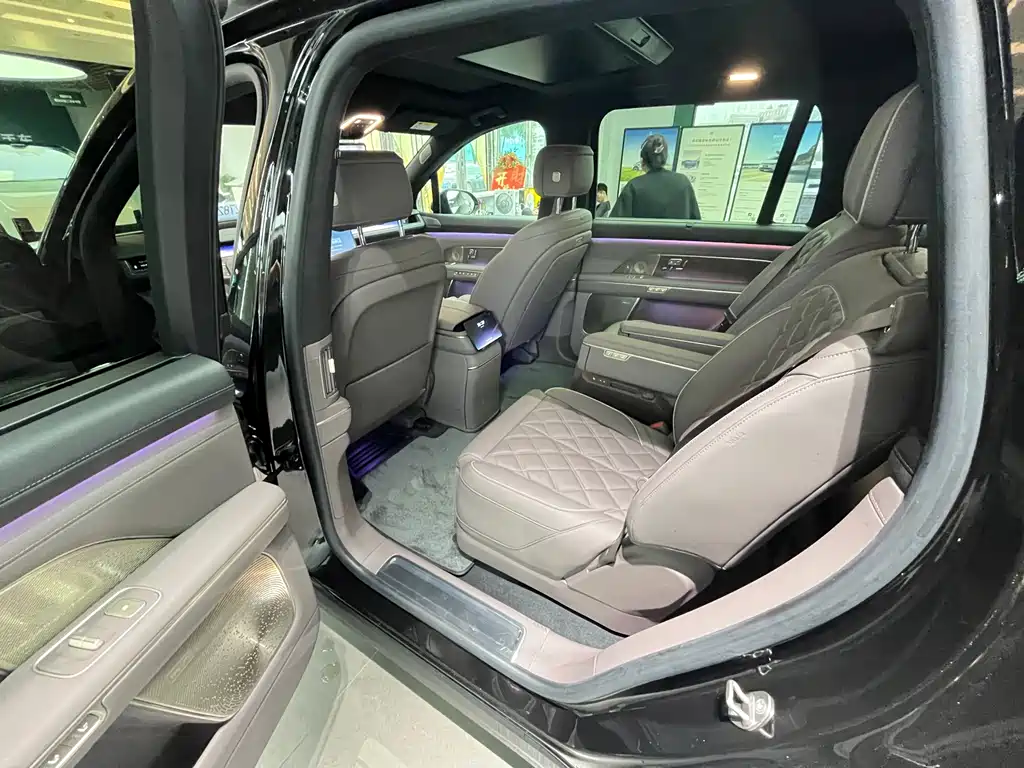NIO ES8 2026 мест Executive Luxury