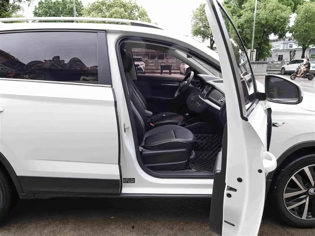 Skoda Kamiq Facelift 1.5L Auto Comfort Enjoy Edition, фото 17