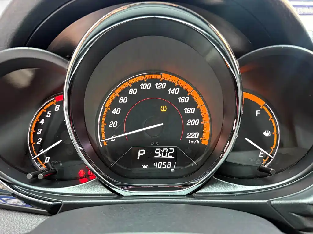 Toyota Yaris L — миниатюра 16