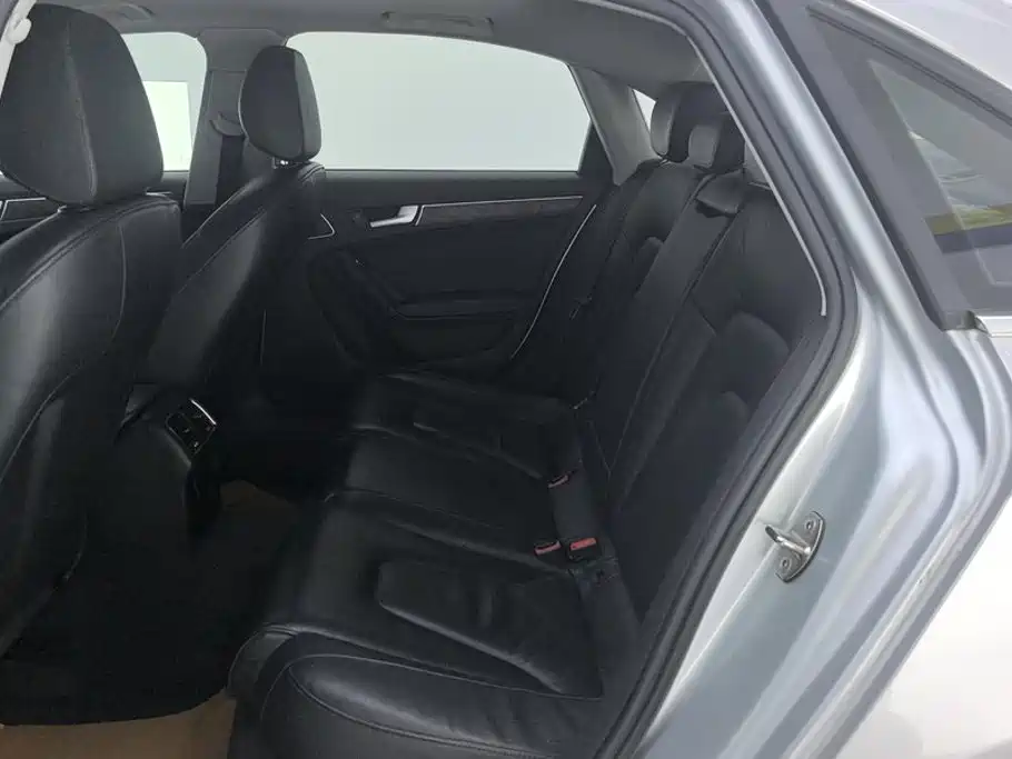 Audi A4L — миниатюра 11