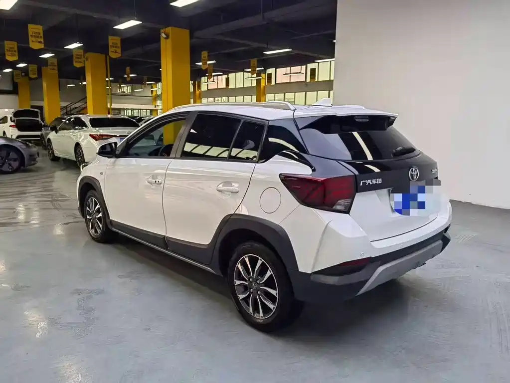 TOYOTA YARIS L ZHIXUAN