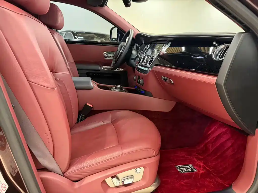 Rolls-Royce Ghost — миниатюра 8