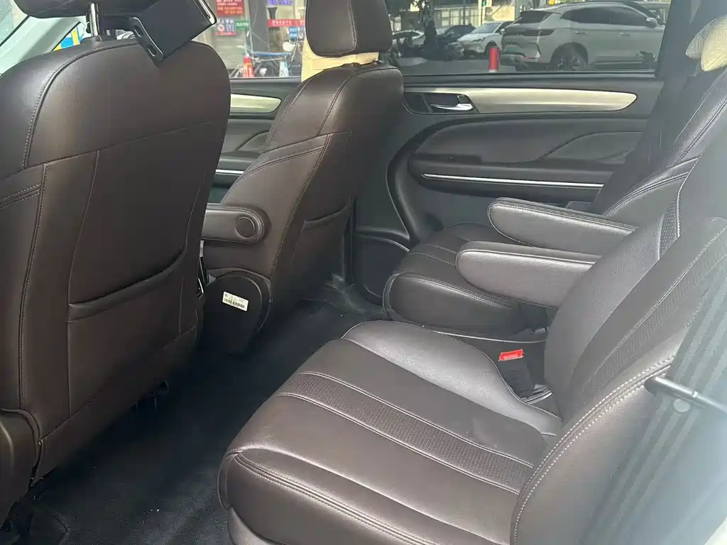 GAC Motor Trumpchi M6 — миниатюра 7