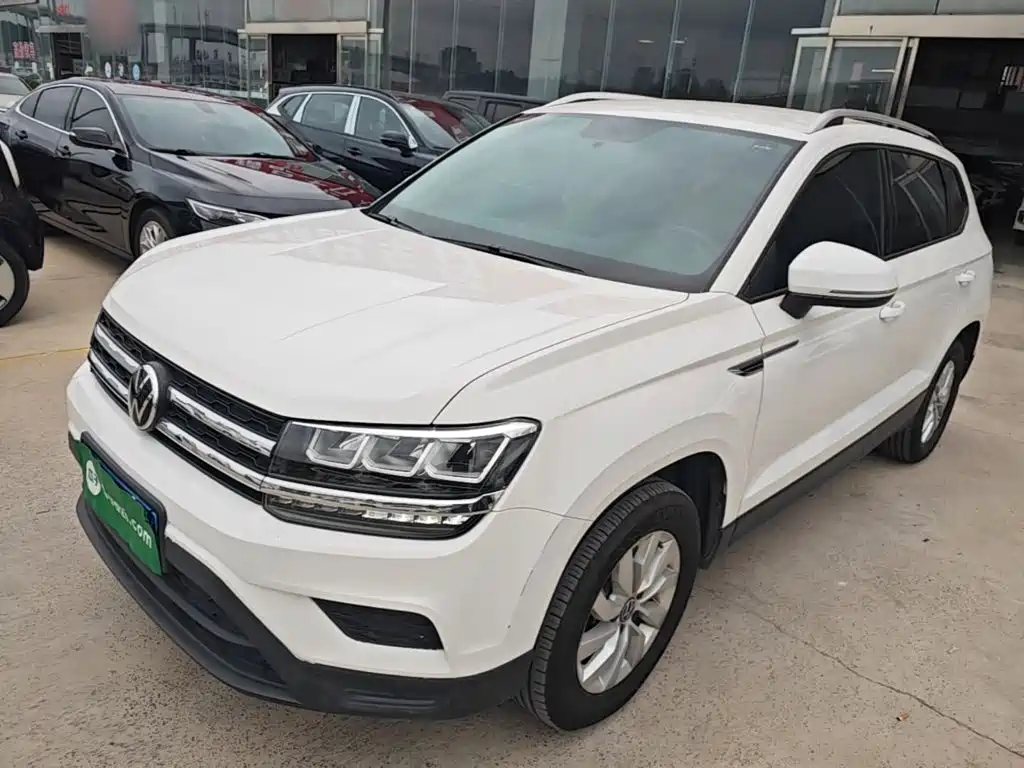 Volkswagen Tharu