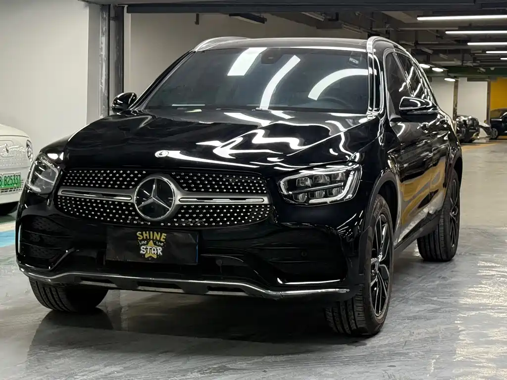 MERCEDES-BENZ GLC