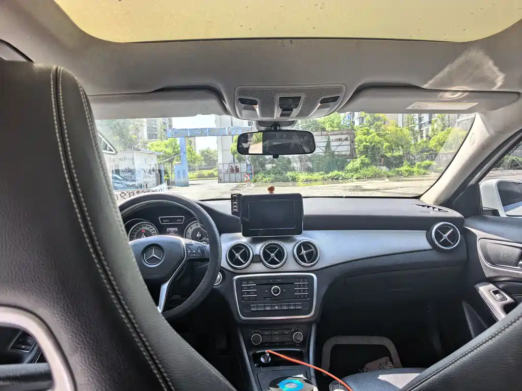 Mercedes-Benz GLA — миниатюра 5