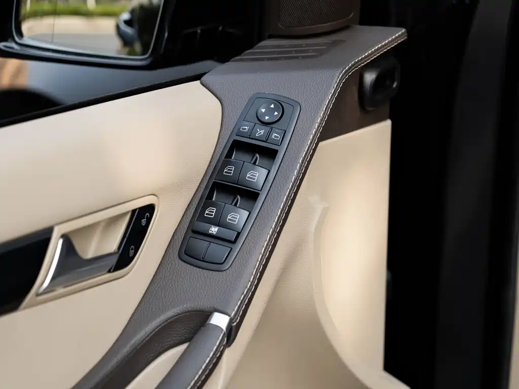 MERCEDES-BENZ R CLASS