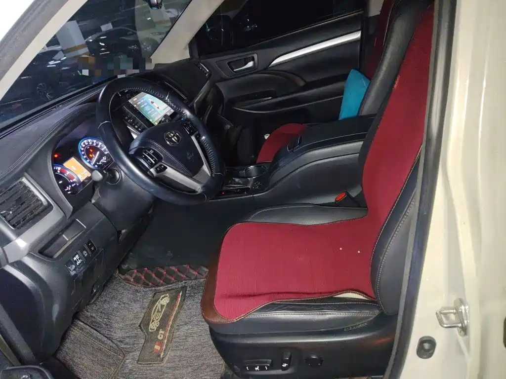 Toyota Highlander — миниатюра 16