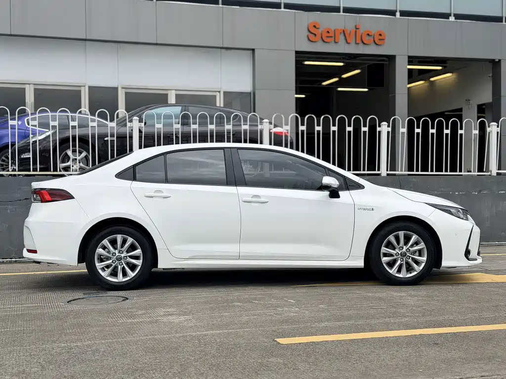 Toyota Corolla — миниатюра 18