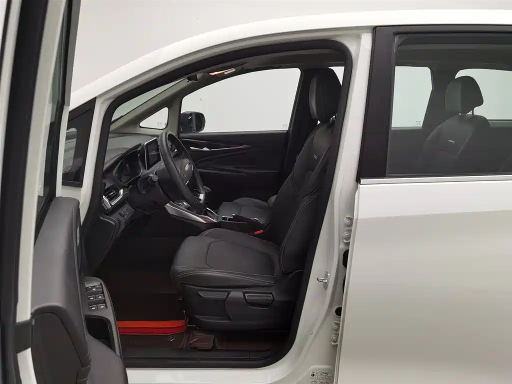 SAIC MAXUS CHASE G50